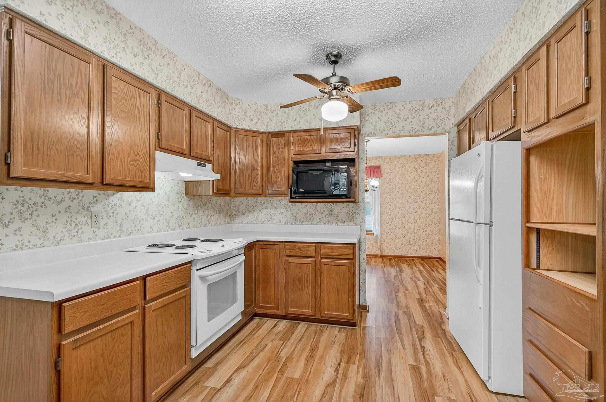 532 Ashley Road Cantonment, FL 32533 - Photo 15 of 52