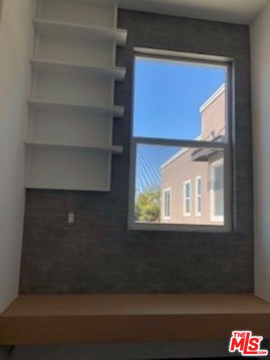 527 Daniel Freeman Circle Inglewood, CA 90301 - Photo 18 of 36 a view of front door