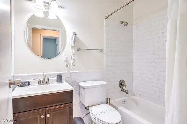 $1,330 | 1553 Dorothy Avenue, Unit 4, Las Vegas, NV 89119