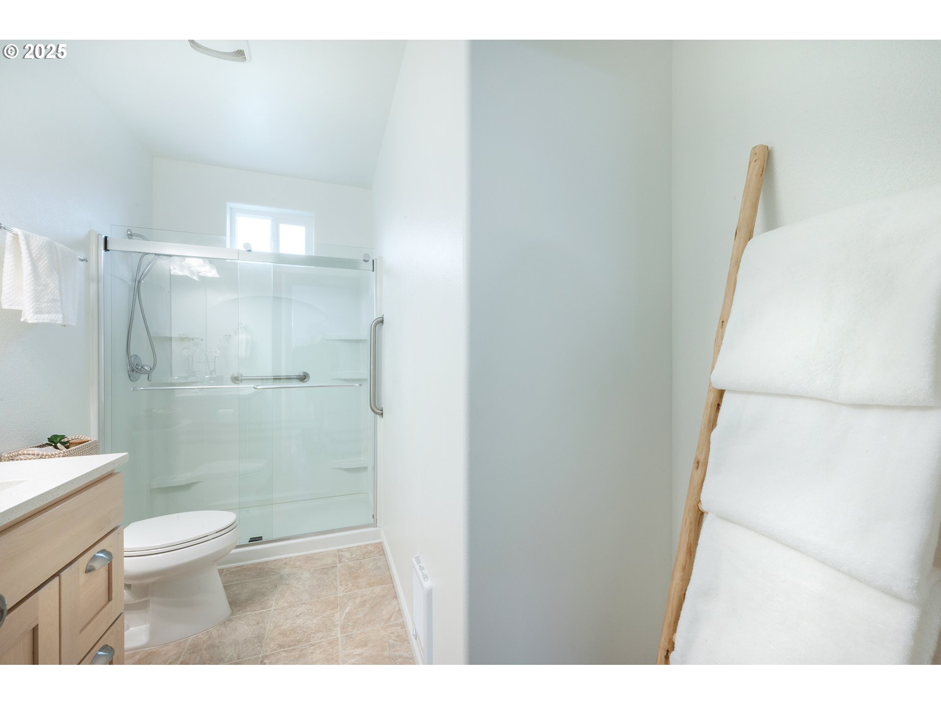 3023 Hummingbird Lane Eugene, OR 97405 - Photo 19 of 31