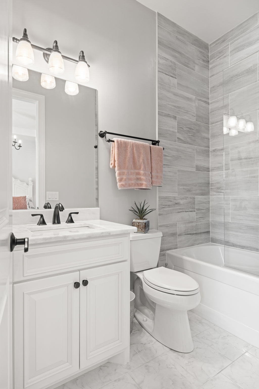 514 Legends Ridge Court Franklin, TN 37069 - Photo 30 of 56 a bathroom with a sink a toilet and a bathtub