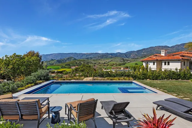 $5,950,000 | 1367 Via Veneto, Santa Barbara, CA 93111