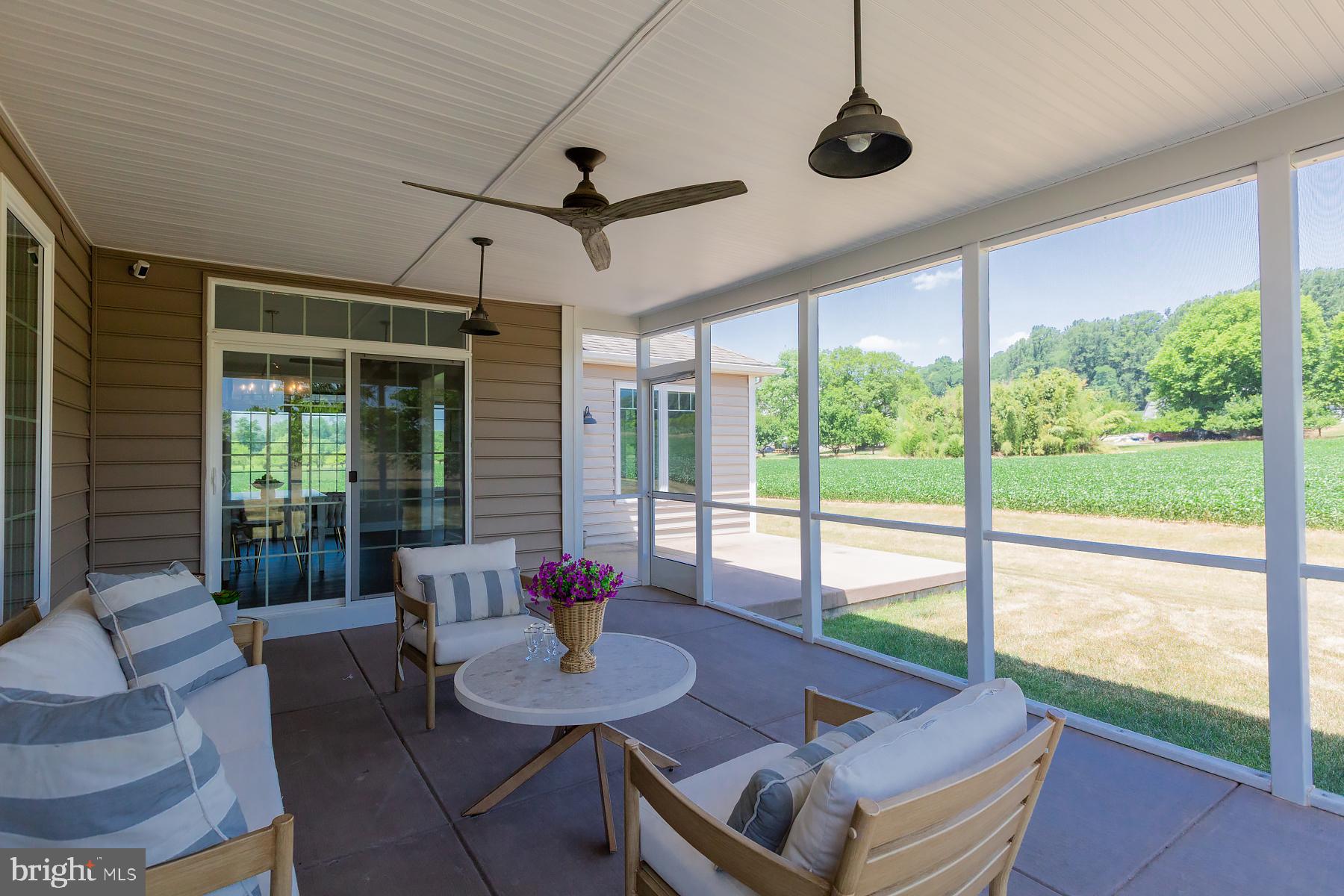 425 East Delp Road Lancaster, PA 17601 - Photo 108 of 119 Large Screened-In Porch