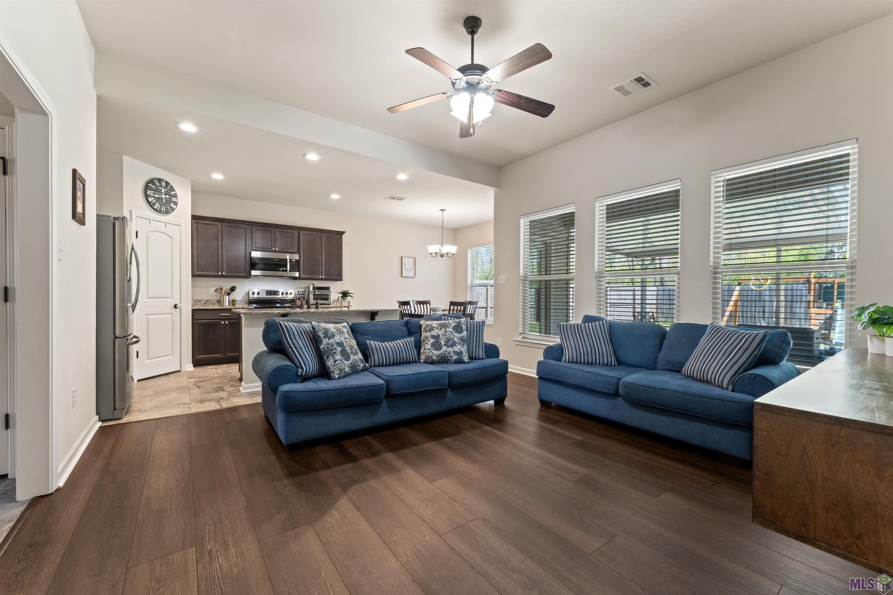 2205 Elmcrest Way St. Gabriel, LA 70776 - Photo 5 of 27 Living area