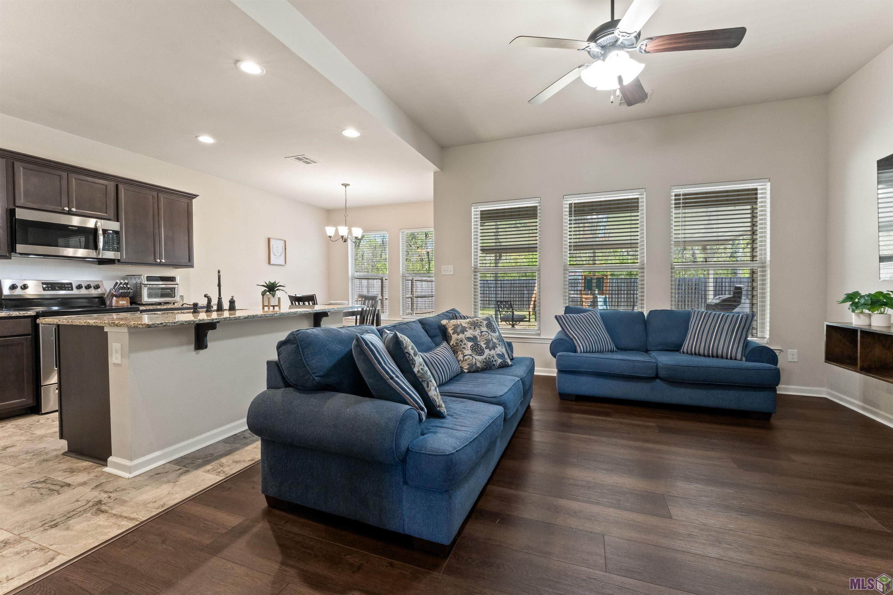 2205 Elmcrest Way St. Gabriel, LA 70776 - Photo 6 of 27 Living area
