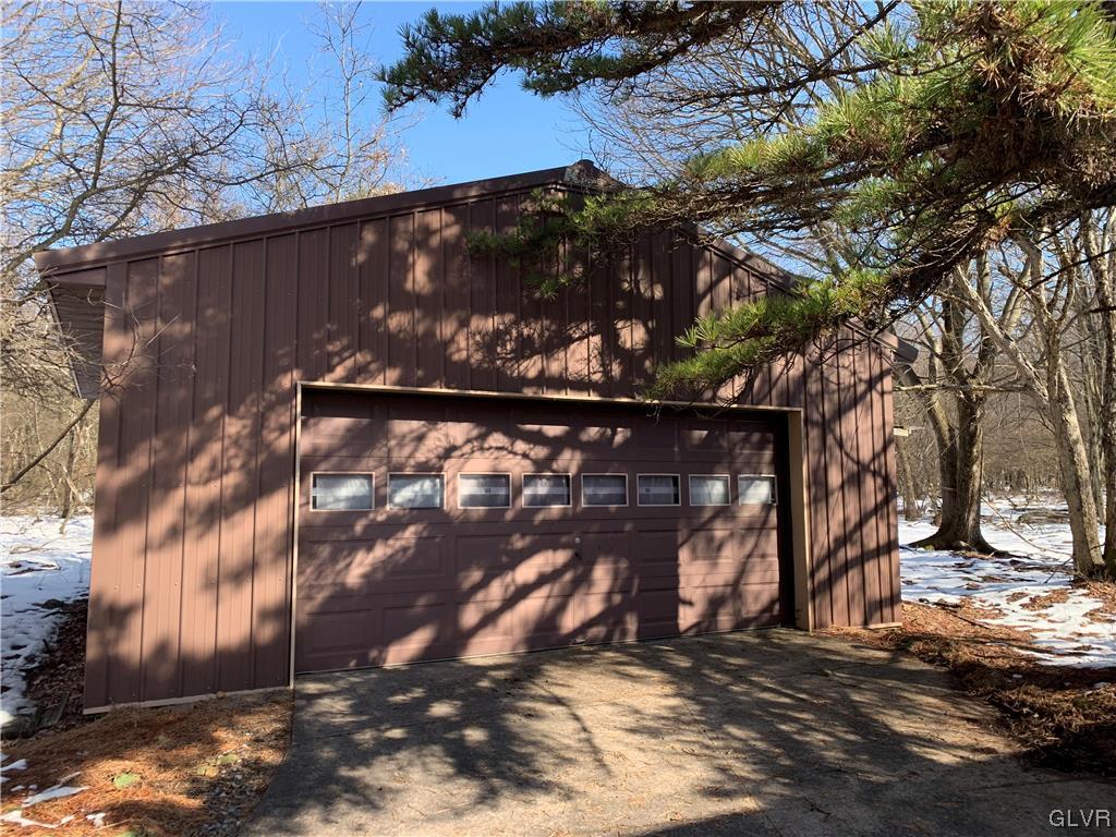 141 Buck Hill Road Blakeslee, PA 18610 - Photo 11 of 11 garage