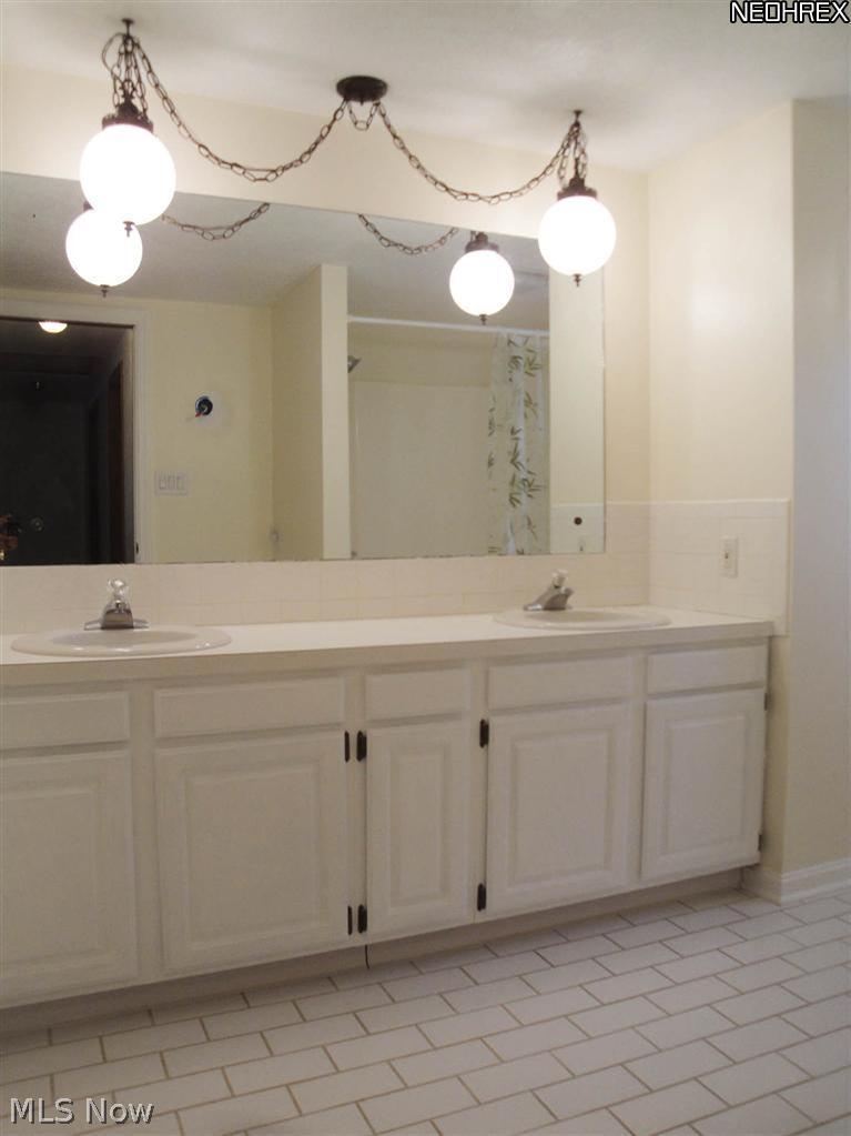 175 Roche Way Youngstown, OH 44512 - Photo 17 of 25 Gallery Image 17