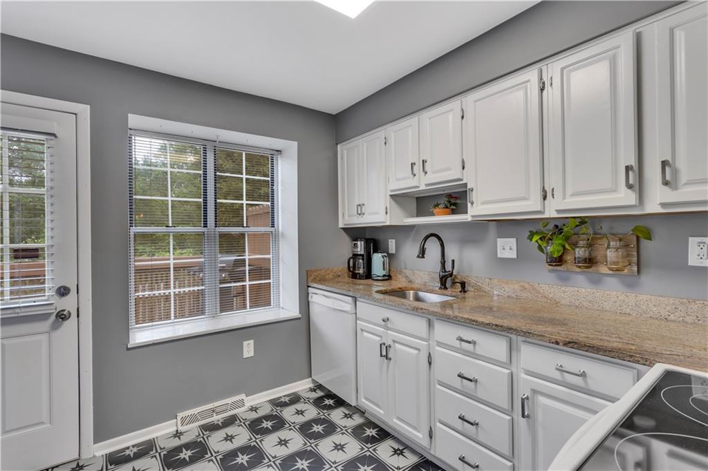 2586 Grouse Ridge, Unit B Wexford, PA 15090 - Photo 13 of 43 Gallery Image 13