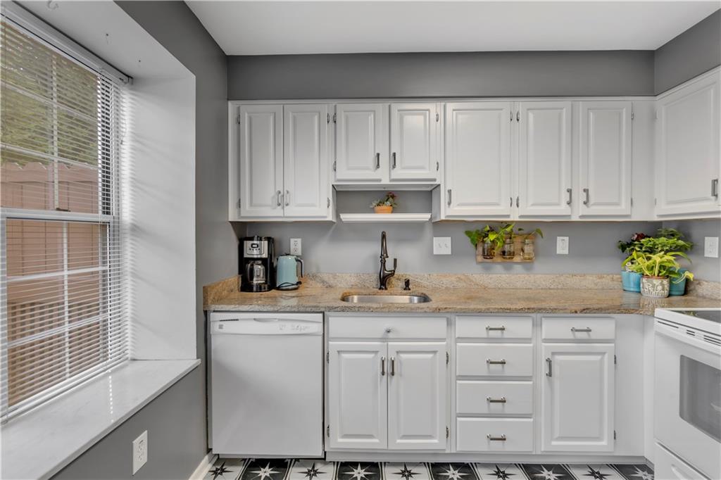 2586 Grouse Ridge, Unit B Wexford, PA 15090 - Photo 15 of 43 Gallery Image 15