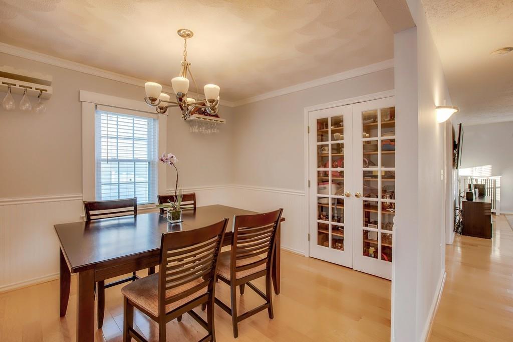 122 Springs Road Bedford, MA 01730 - Photo 8 of 25 Gallery Image 8