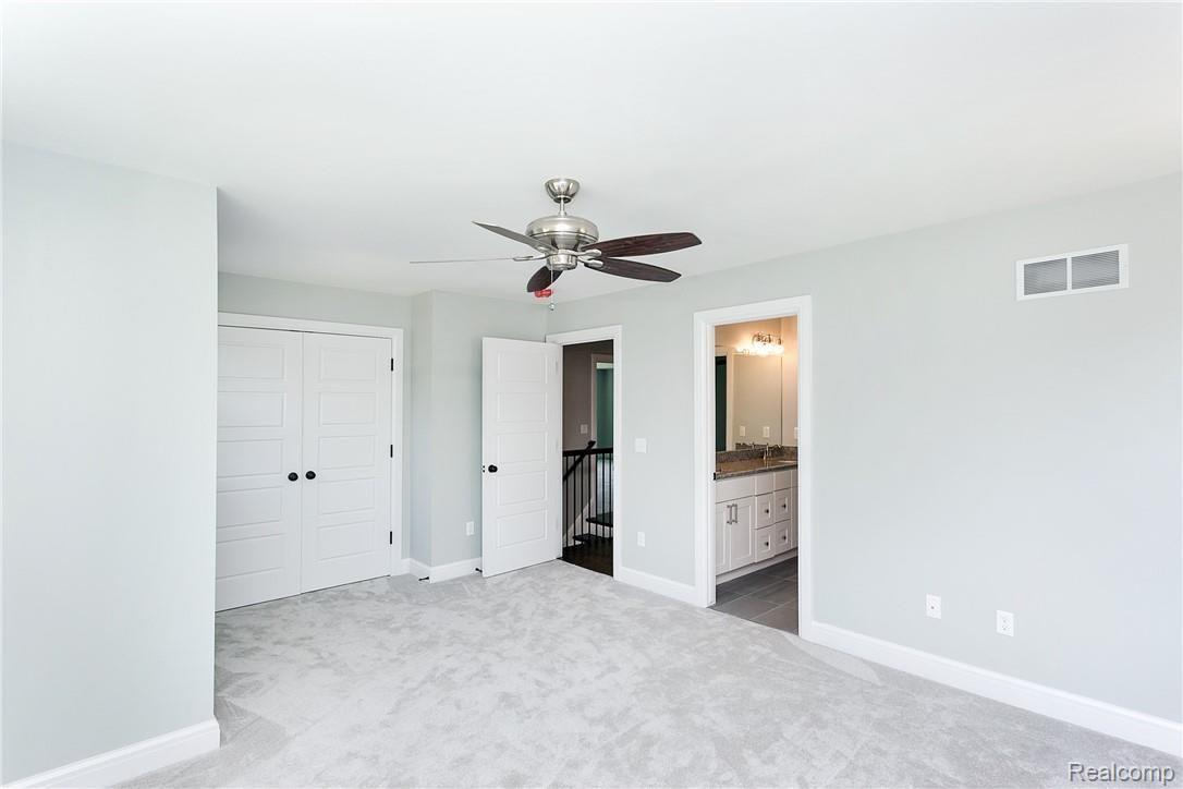 4102 Devon Road Royal Oak, MI 48073 - Photo 28 of 33 Linwood-28.jpg