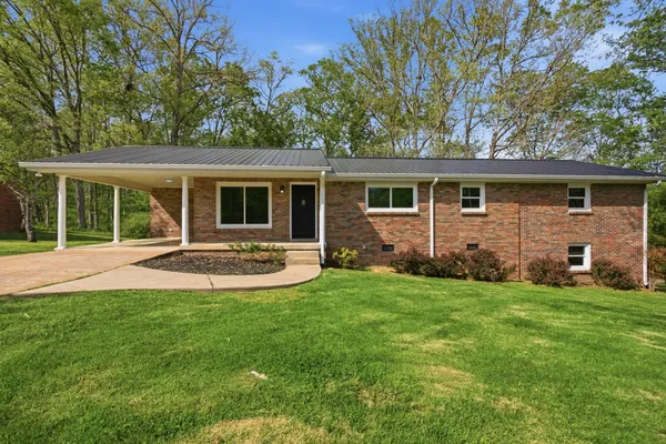 $425,000 | 1416 Oakmont Circle, Centerville, TN 37033