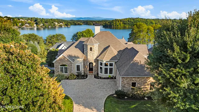 $1,425,000 | 1500 Rarity Bay Parkway, Vonore, TN 37885