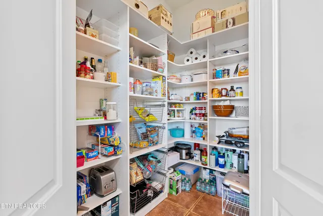 $1,425,000 | 1500 Rarity Bay Parkway, Vonore, TN 37885