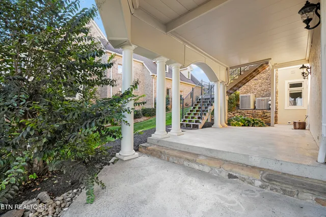 $1,425,000 | 1500 Rarity Bay Parkway, Vonore, TN 37885