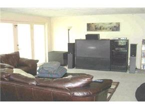 5 Rye Place, Unit 67 Nashua, NH 03063 - Photo 2 of 8 Gallery Image 2