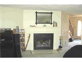 5 Rye Place, Unit 67 Nashua, NH 03063 - Photo 3 of 8 Gallery Image 3