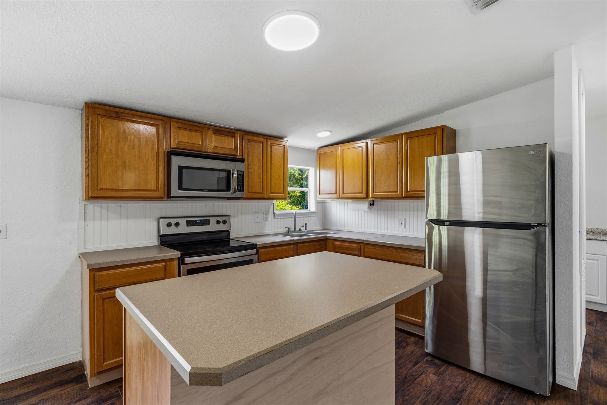 2775 Lightning Way Hilliard, FL 32046 - Photo 16 of 37