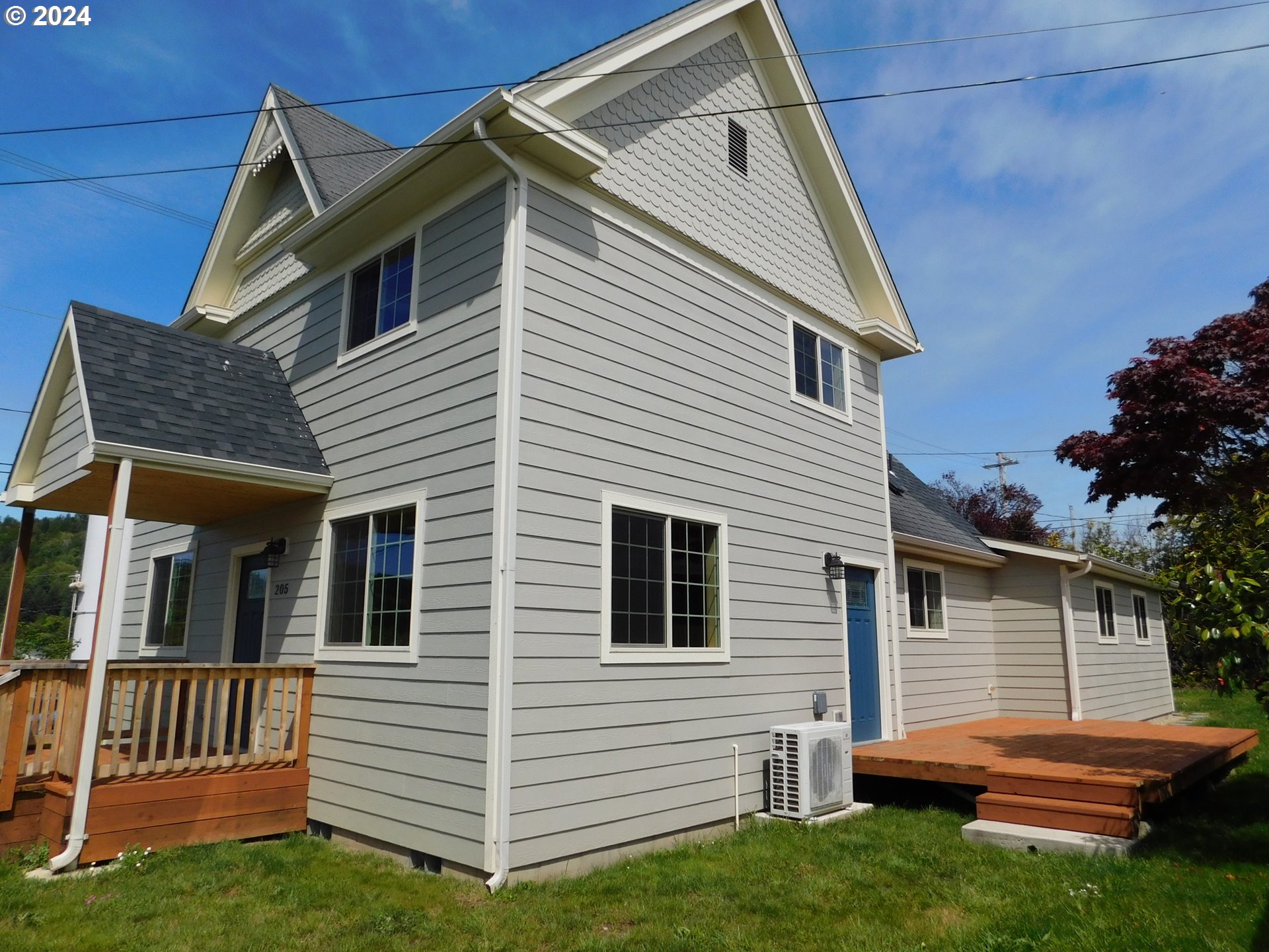 205 Maple Street Myrtle Point, OR 97458 - Photo 3 of 33 Gallery Image 3