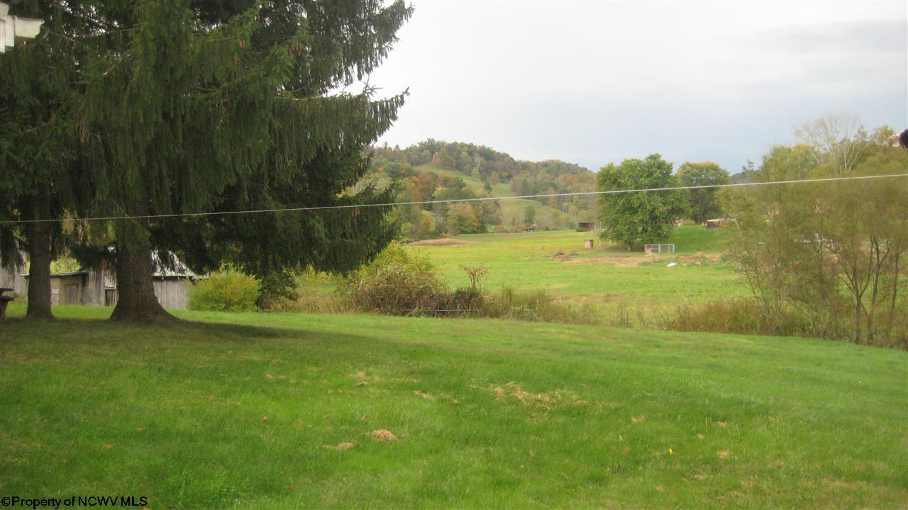 2667 Gee Lick Road Weston, WV 26452 - Photo 6 of 16 Gallery Image 6