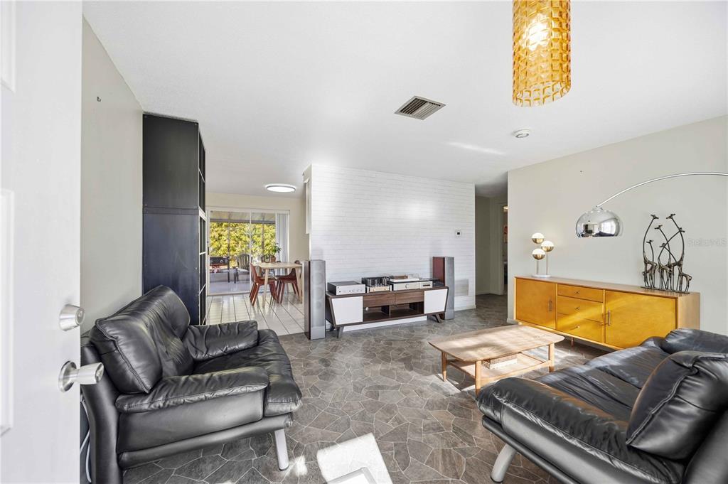 730 Kimball Road Venice, FL 34293 - Photo 8 of 33