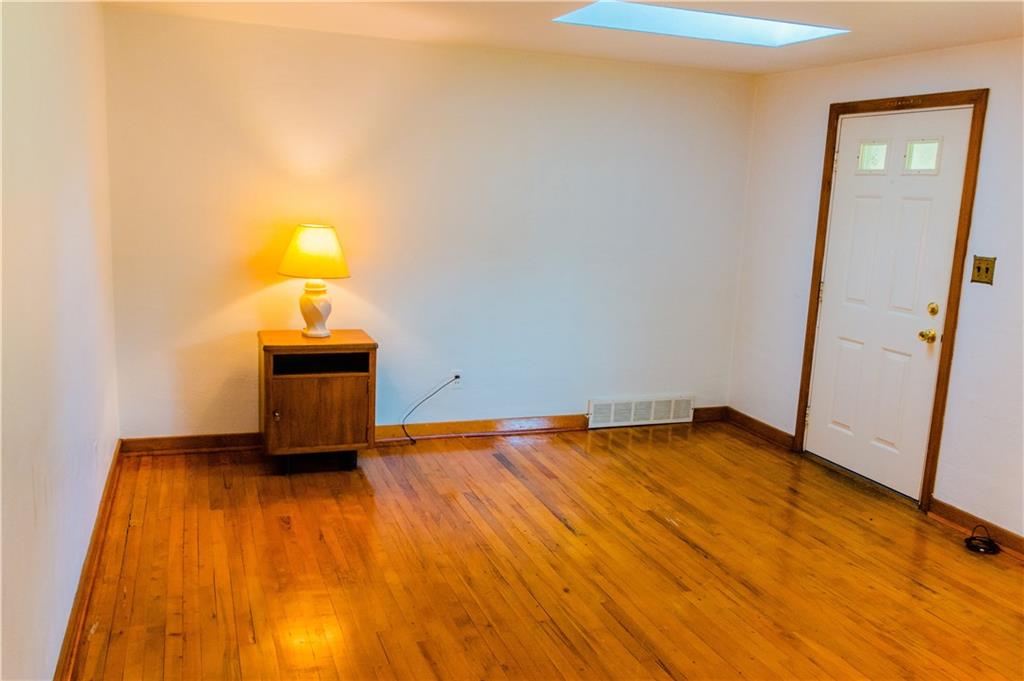 526 Scene Ridge Road McKeesport, PA 15133 - Photo 11 of 17 Gallery Image 11