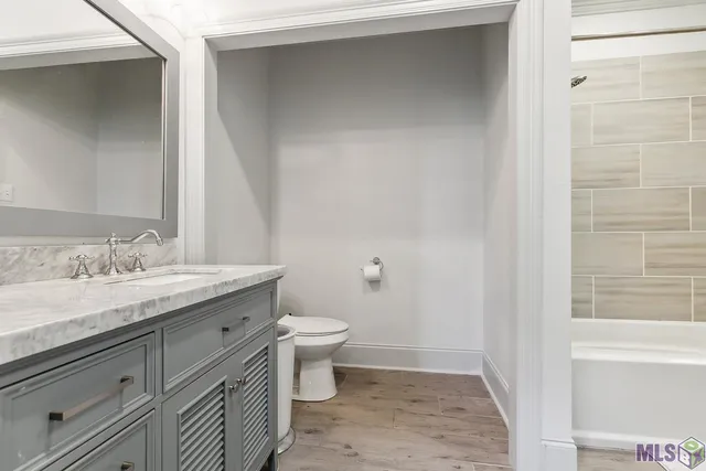 $1,275,000 | 6363 Sevenoaks Avenue, Baton Rouge, LA 70806