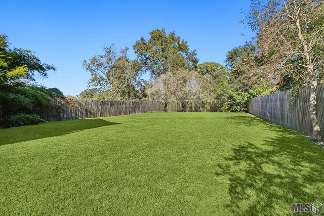 $1,275,000 | 6363 Sevenoaks Avenue, Baton Rouge, LA 70806