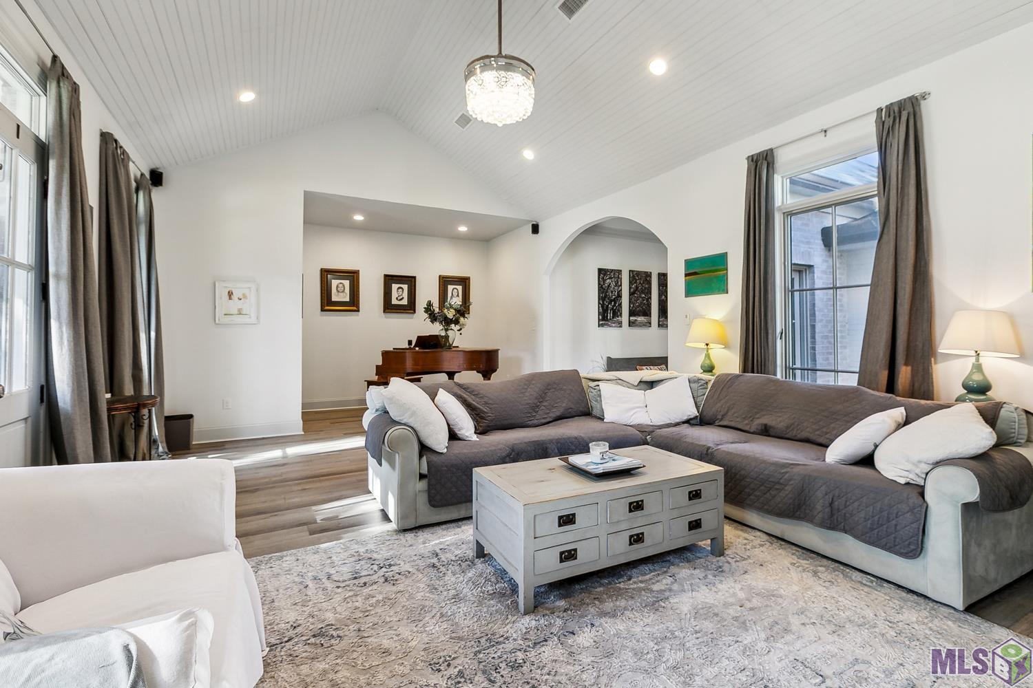 6363 Sevenoaks Avenue Baton Rouge, LA 70806 - Photo 4 of 46