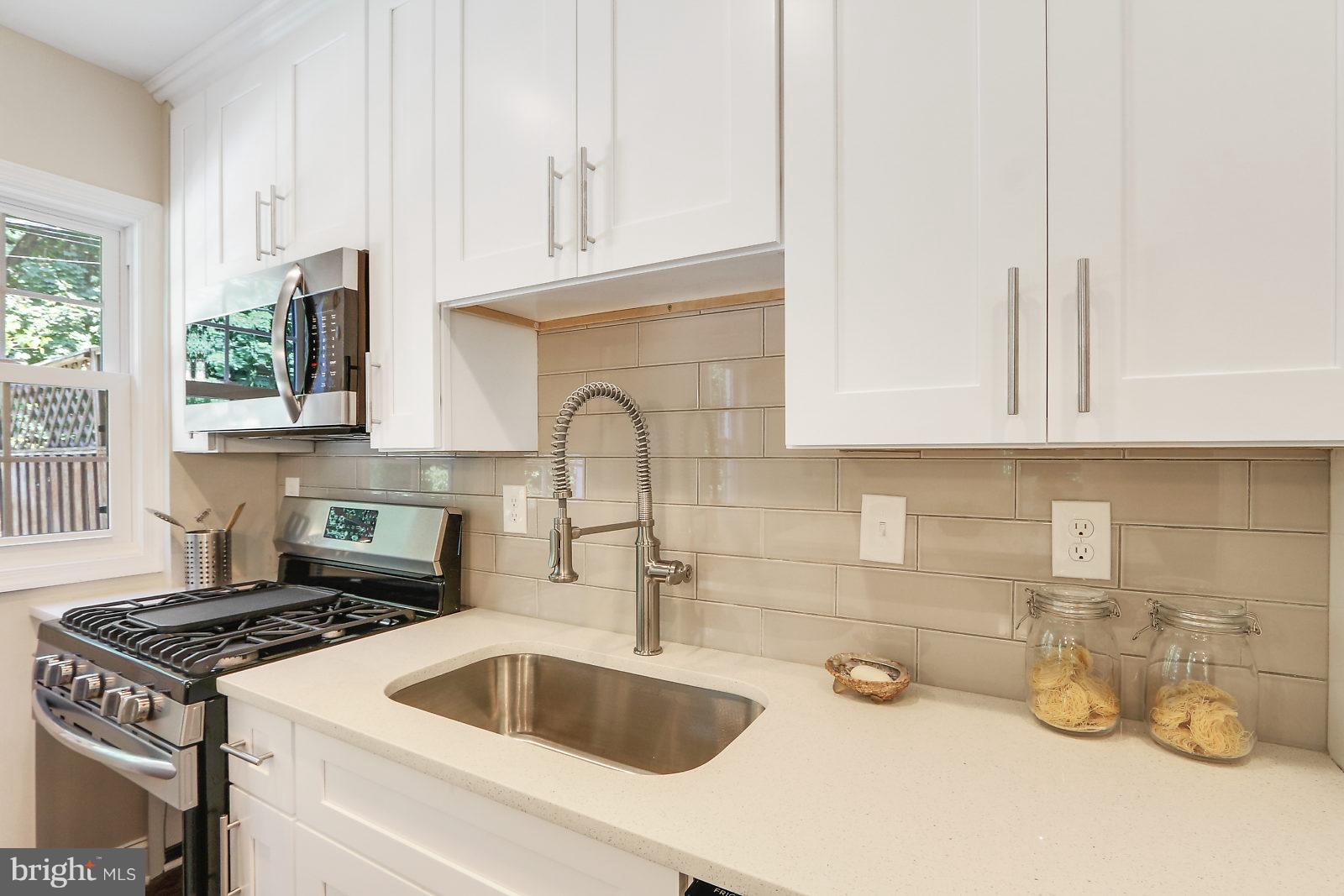 180 Dumbarton Road Baltimore, MD 21212 - Photo 13 of 27 Kitchen