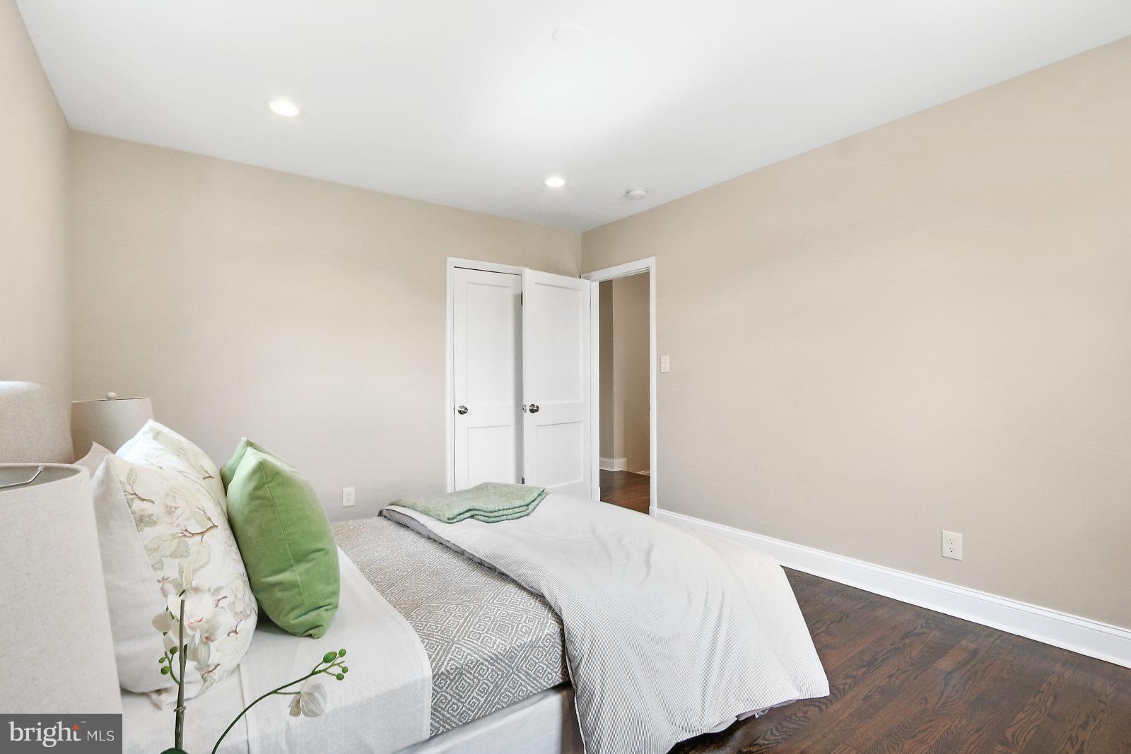 180 Dumbarton Road Baltimore, MD 21212 - Photo 15 of 27 Bedroom (Master)