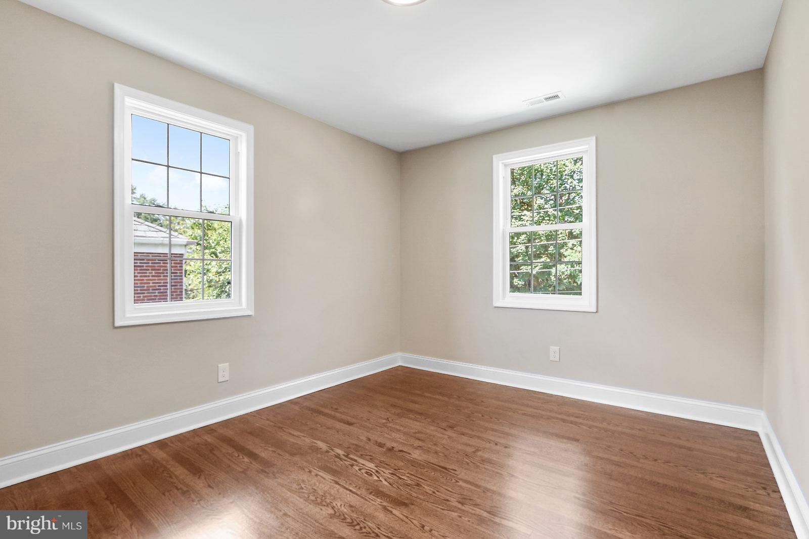 180 Dumbarton Road Baltimore, MD 21212 - Photo 18 of 27 Bedroom