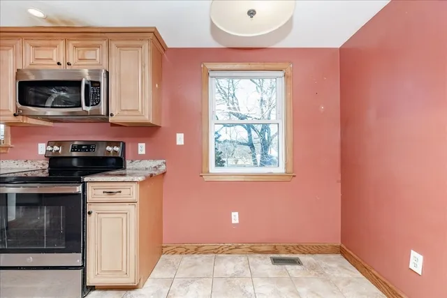 $449,000 | 251 Green Street, Weymouth, MA 02191