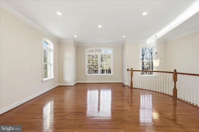 $769,900 | 411 Spring Street, Herndon, VA 20170