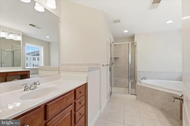 $769,900 | 411 Spring Street, Herndon, VA 20170