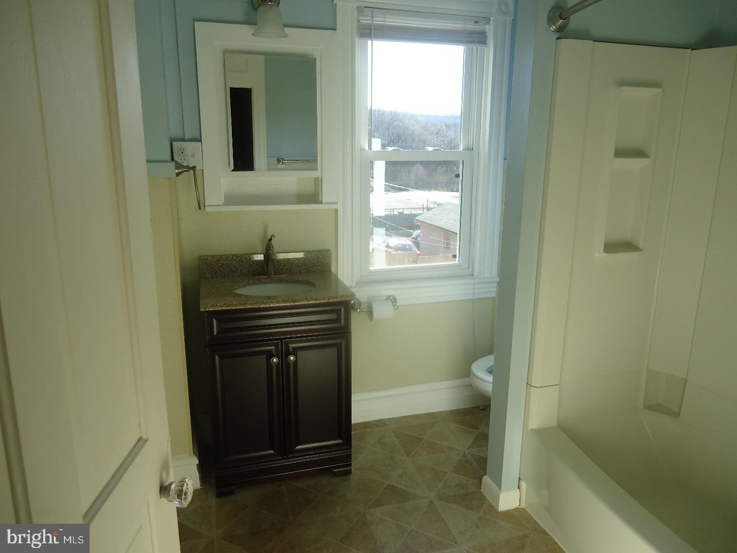 3458 Penn Avenue Sinking Spring, PA 19608 - Photo 23 of 36 2nd Floor Full Bathroom