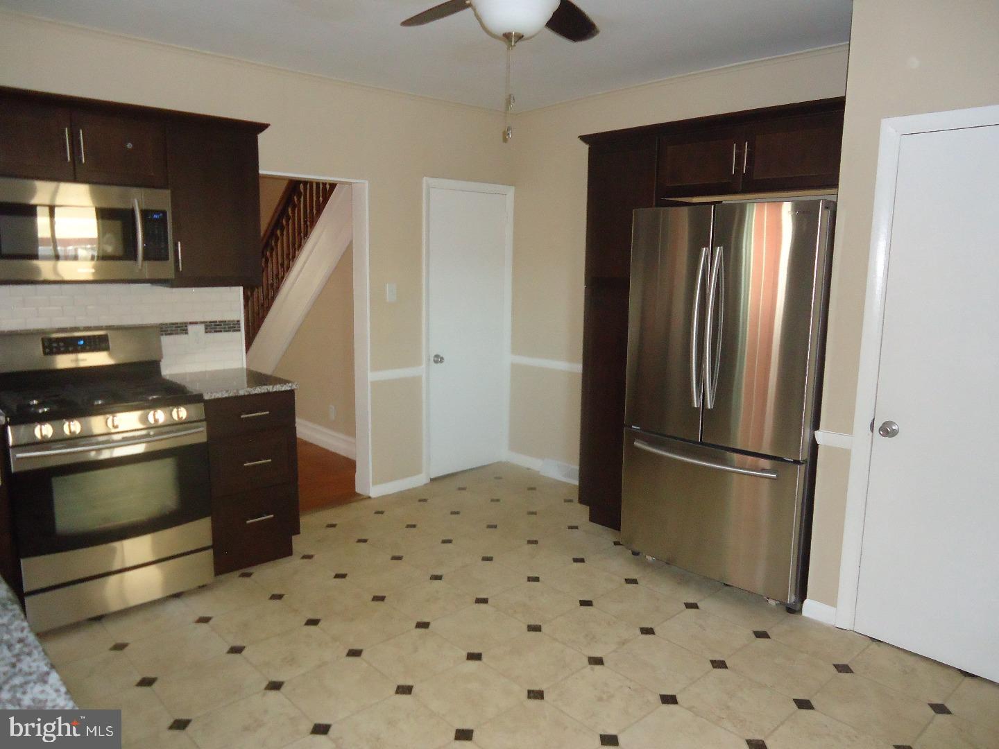 3458 Penn Avenue Sinking Spring, PA 19608 - Photo 8 of 36 Large kitchen with coat closet/pantry