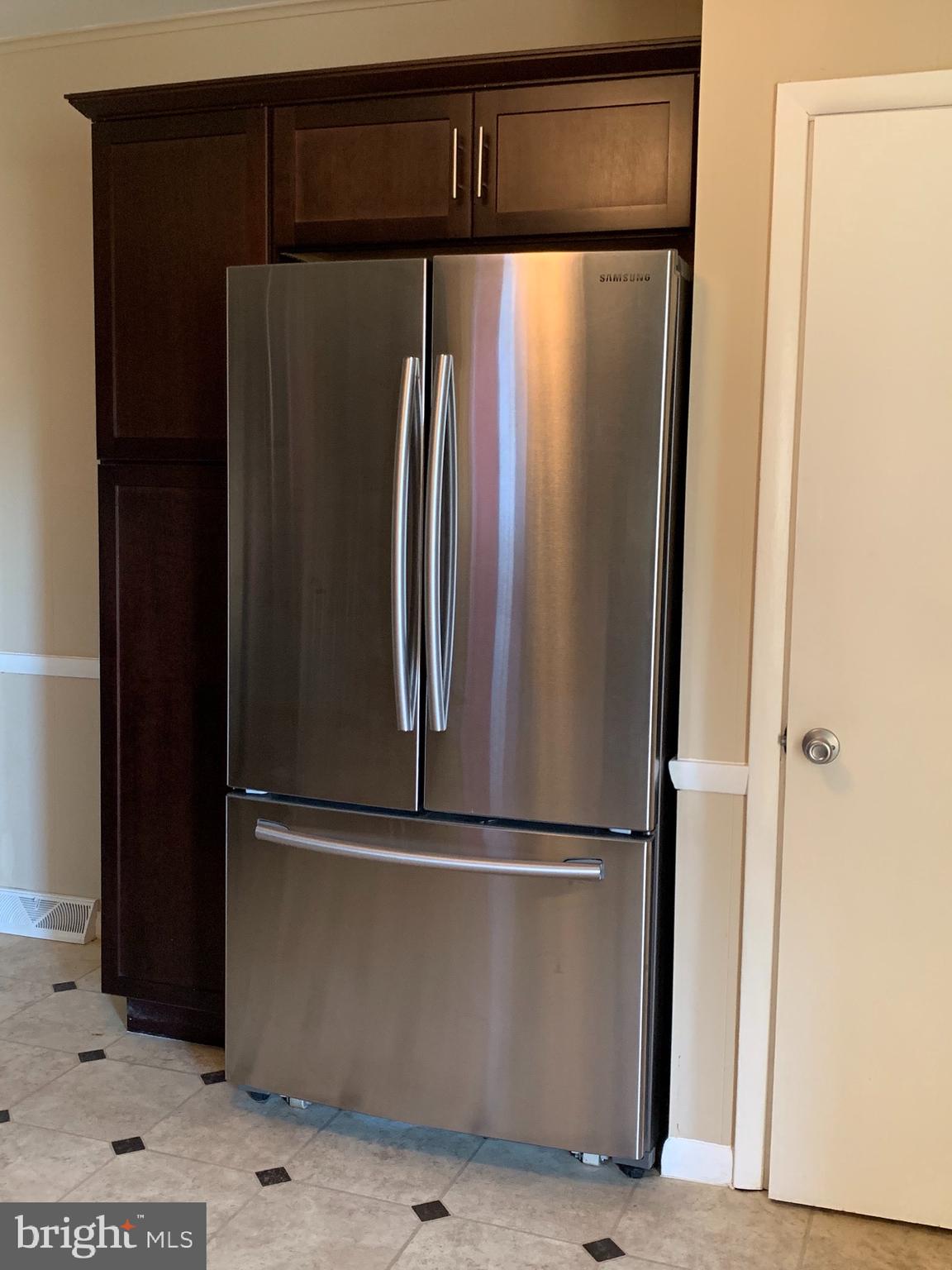 3458 Penn Avenue Sinking Spring, PA 19608 - Photo 9 of 36 Built-in SS Refrigerator