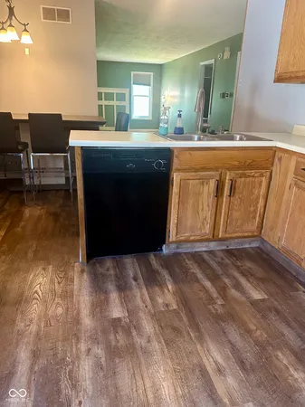 $2,200 | 800 North Park Avenue, Indianapolis, IN 46202