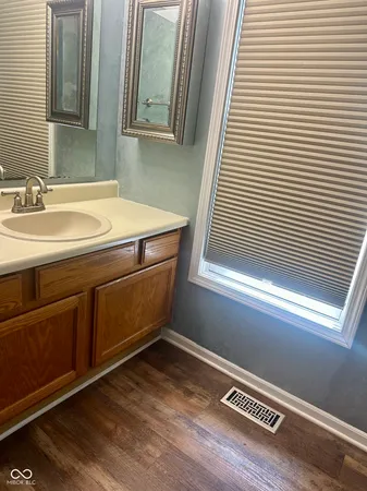 $2,200 | 800 North Park Avenue, Indianapolis, IN 46202
