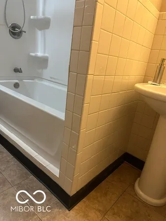 $2,200 | 800 North Park Avenue, Indianapolis, IN 46202