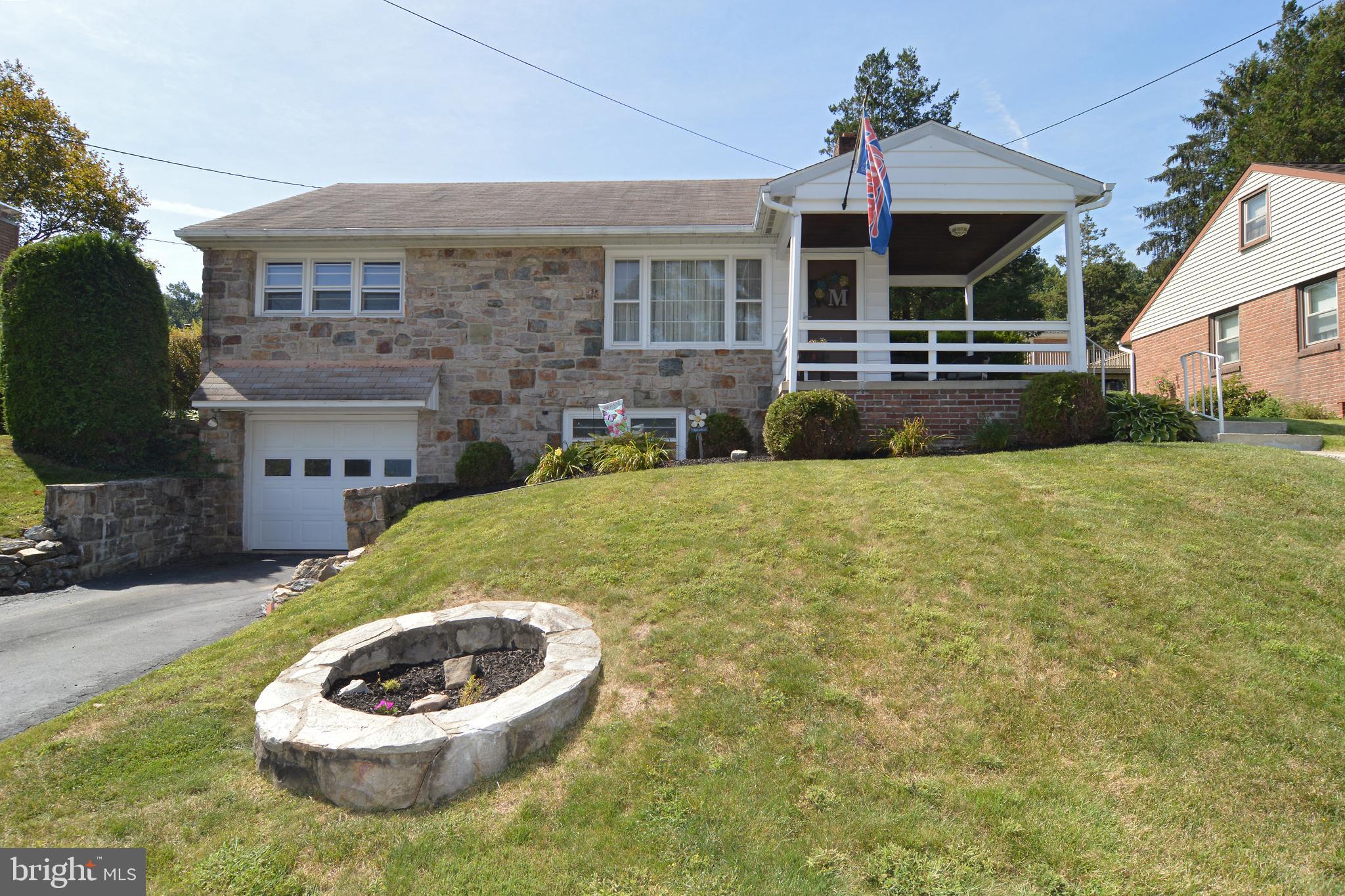 304 Hillside Drive Reading, PA 19607 - Photo 1 of 32 Gallery Image 1