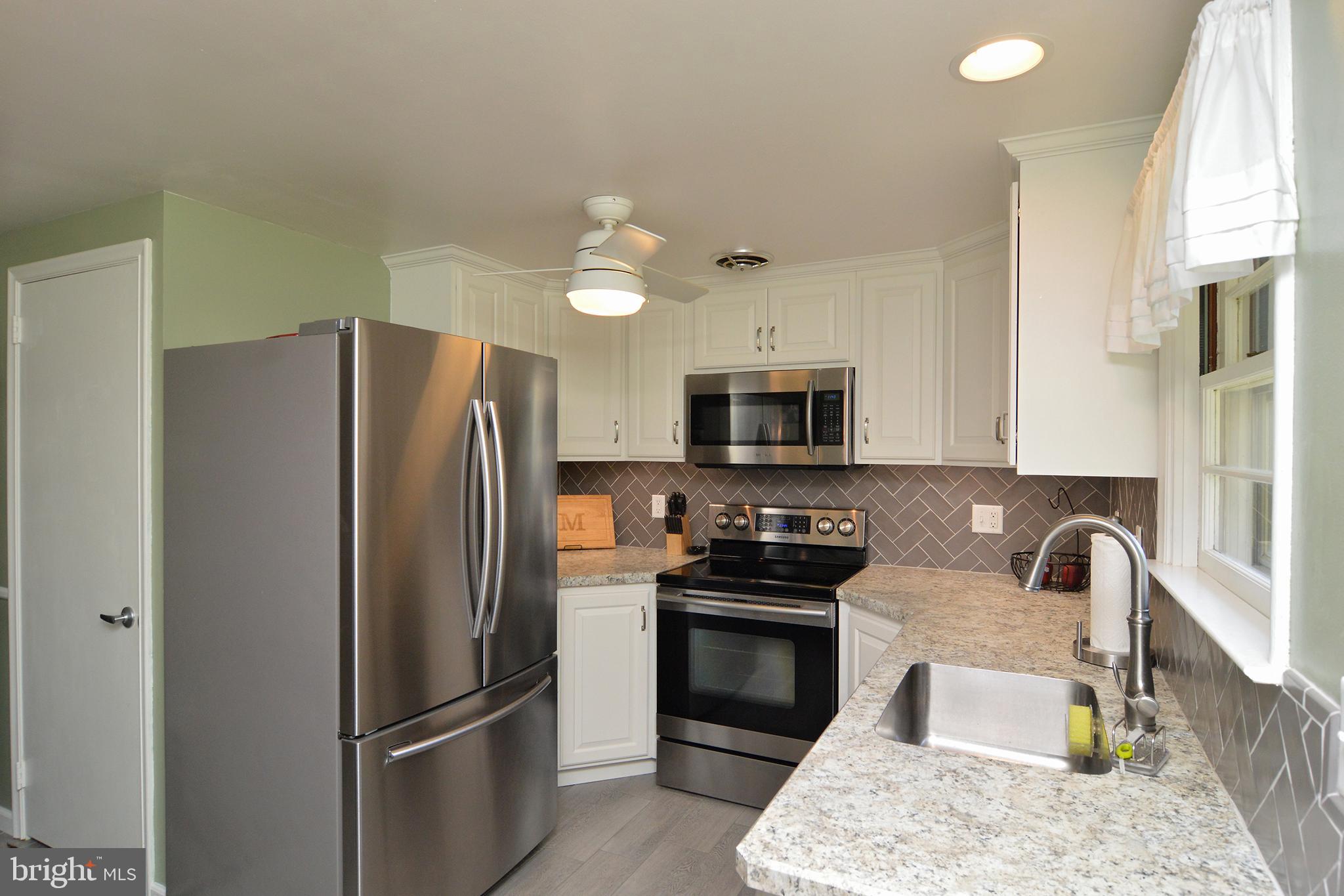 304 Hillside Drive Reading, PA 19607 - Photo 12 of 32 Gallery Image 12