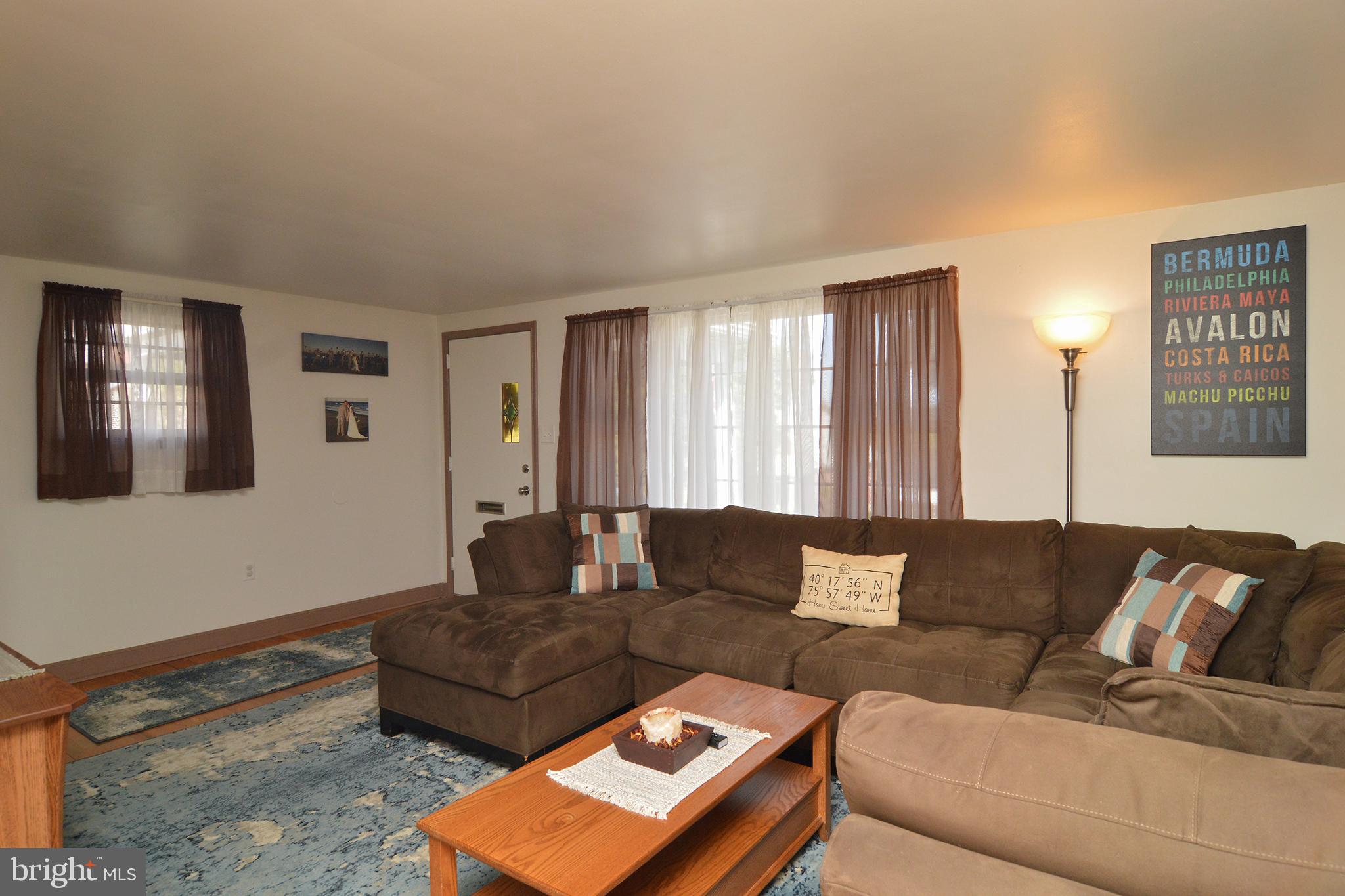 304 Hillside Drive Reading, PA 19607 - Photo 7 of 32 Gallery Image 7