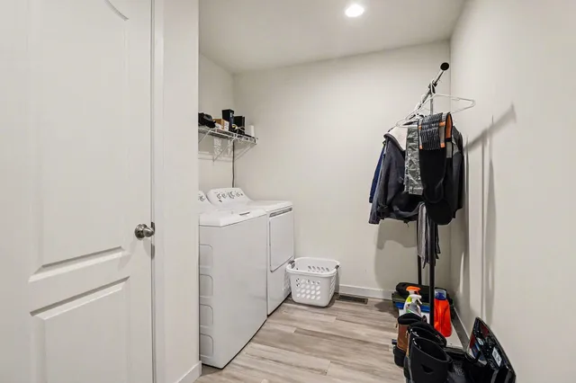 $200,000 | 3621 West Woodview Drive, Ludington, MI 49431