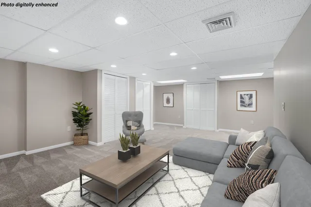 $375,000 | 8 Highland Green Lane, Merrimack, NH 03054