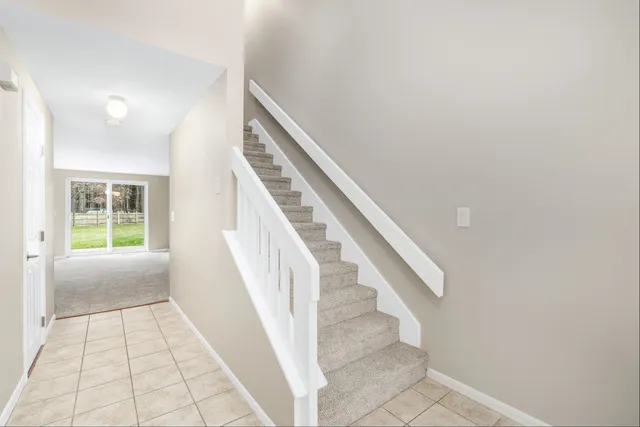 $375,000 | 8 Highland Green Lane, Merrimack, NH 03054