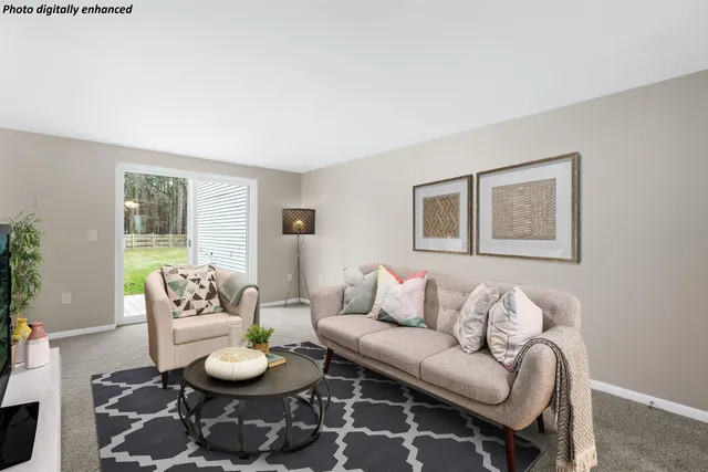 $375,000 | 8 Highland Green Lane, Merrimack, NH 03054