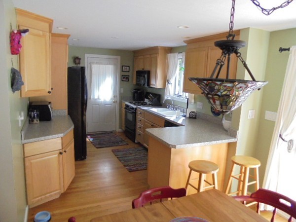 81 Crooked Spring Road Chelmsford, MA 01863 - Photo 9 of 30