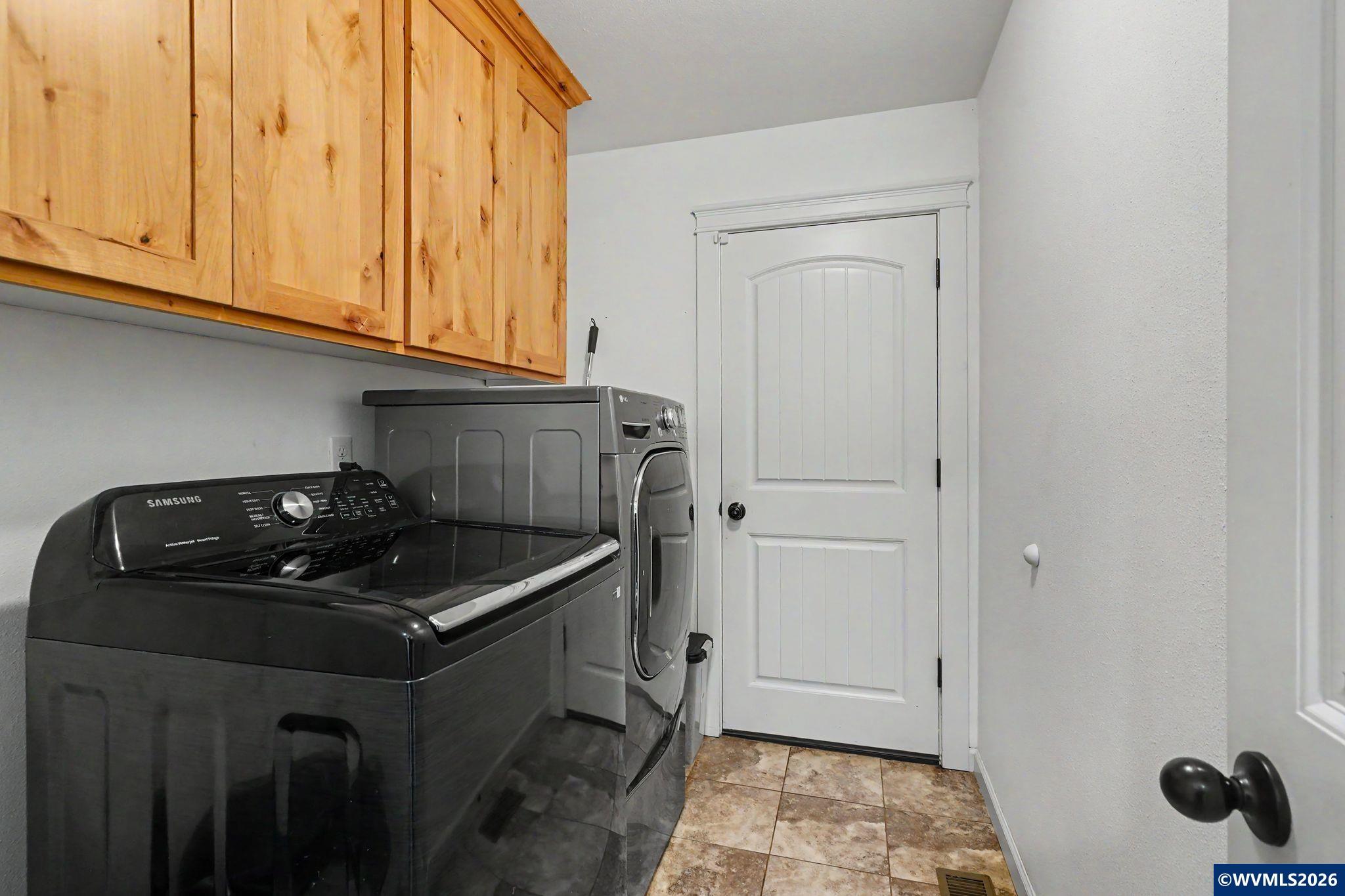 179 Northwest Card Avenue Dallas, OR 97338 - Photo 27 of 35